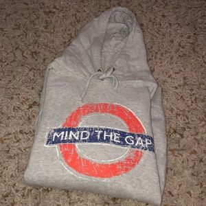 Mind the gap hoodie